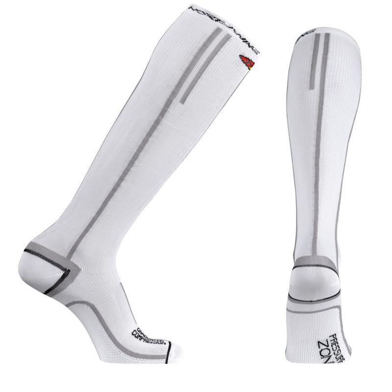CYKLO PONOŽKY NORTHWAVE COMPRESSION H.SOCKS - bílá - M